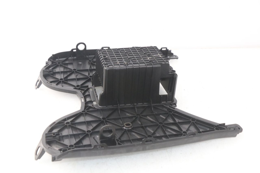 photo de STOPIEŃ PODNÓŻEK PEUGEOT KISBEE 4T 50 (2010 - 2017) - Zoom stanu zużycia