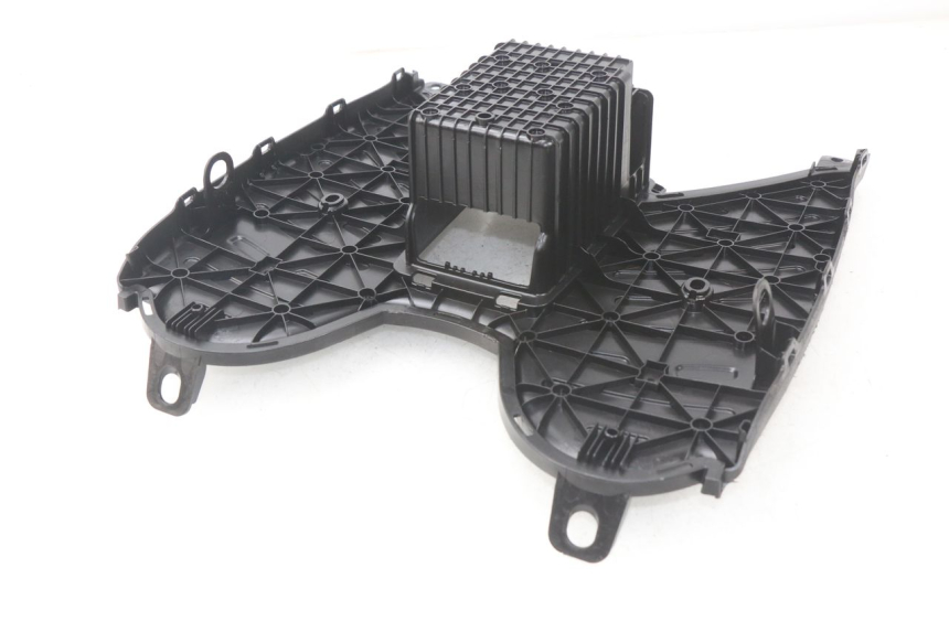 photo de STOPIEŃ PODNÓŻEK PEUGEOT KISBEE 4T 50 (2018 - 2022) - Zbliżenie techniczne