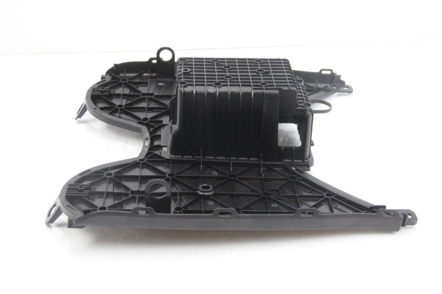 photo de STOPIEŃ PODNÓŻEK PEUGEOT KISBEE 4T 50 (2018 - 2022) - Inny kąt widzenia