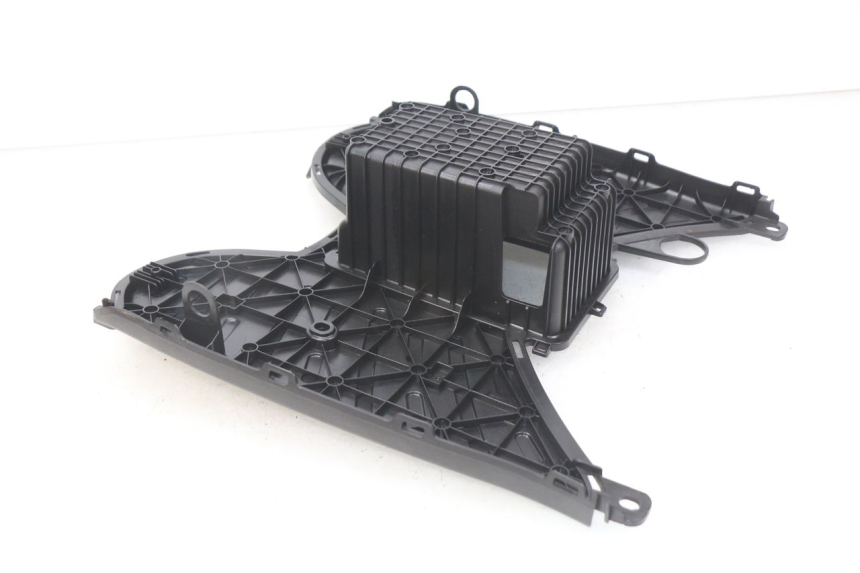 photo de STOPIEŃ PODNÓŻEK PEUGEOT KISBEE 4T 50 (2018 - 2022) - Inny kąt widzenia