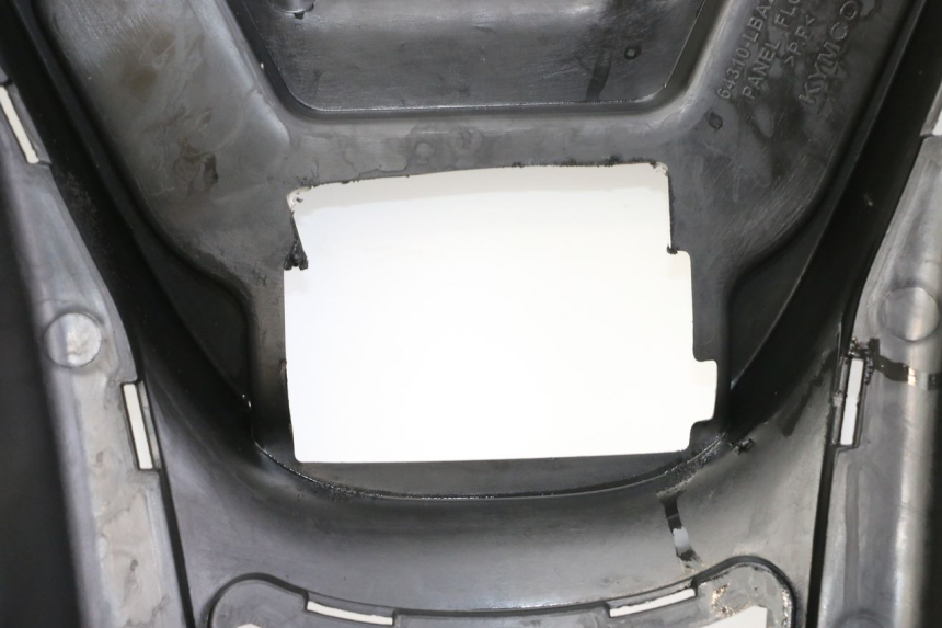 photo de STOPIEŃ PODNÓŻEK KYMCO XCITING 500 (2007 - 2010) - Zoom stanu zużycia