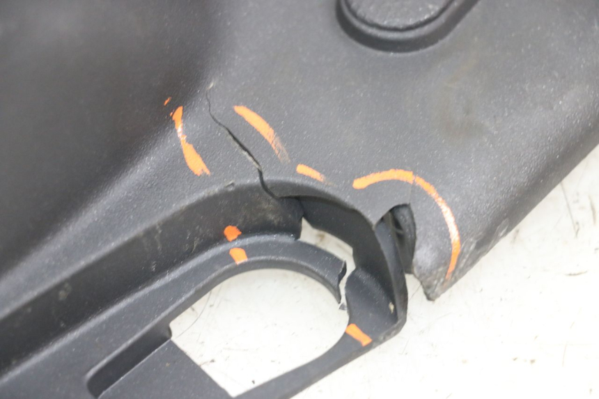 photo de STOPIEŃ PODNÓŻEK PIAGGIO LIBERTY 4T 50 (2004 - 2008) - Stan powierzchni