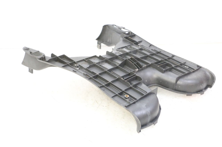 photo de STOPIEŃ PODNÓŻEK PIAGGIO LIBERTY 4T 50 (2009 - 2015) - Zbliżenie techniczne