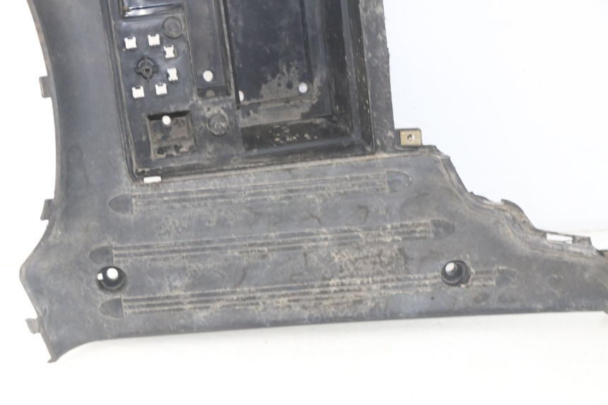 photo de STOPIEŃ PODNÓŻEK KYMCO LIKE 2T 50 (2009 - 2018) - Zbliżenie komponentów