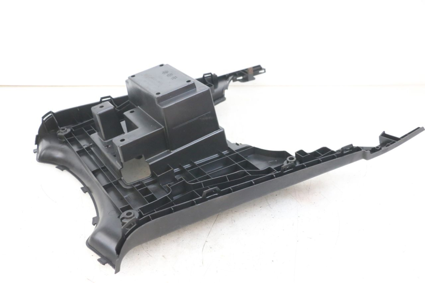 photo de STOPIEŃ PODNÓŻEK KYMCO LIKE 125 (2009 - 2016) - Zbliżenie techniczne