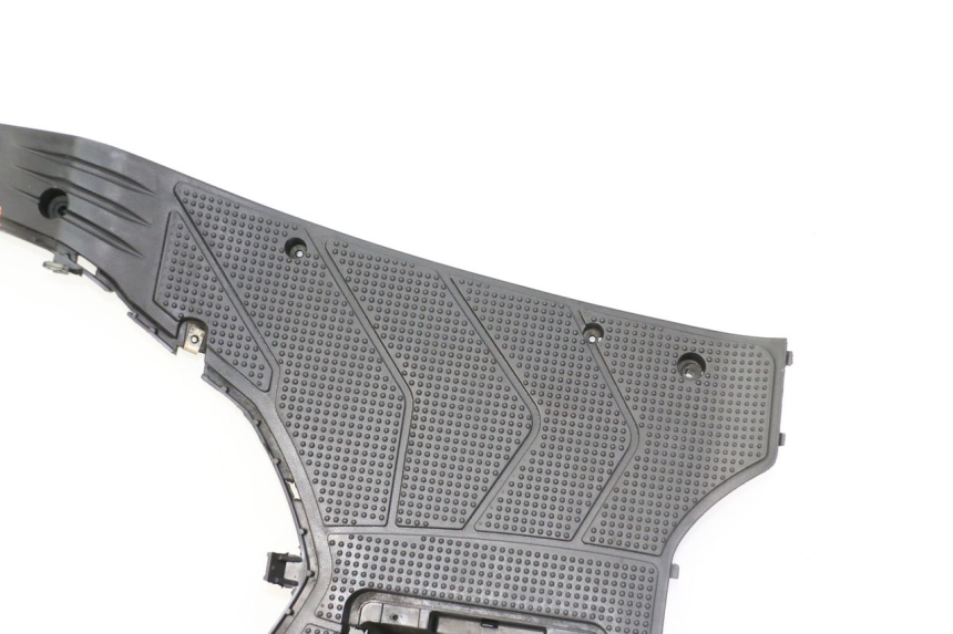 photo de STOPIEŃ PODNÓŻEK LONGJIA SHARPY 125 (2020 - 2024) - Stan powierzchni