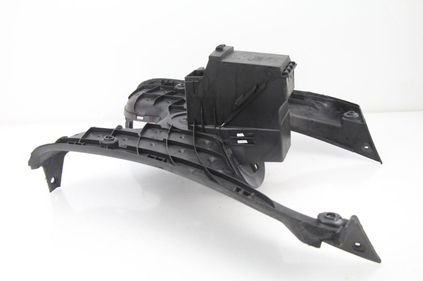 photo de STOPIEŃ PODNÓŻEK PEUGEOT LOOXOR 50 (2001 - 2004) - Oznaczenia i referencje