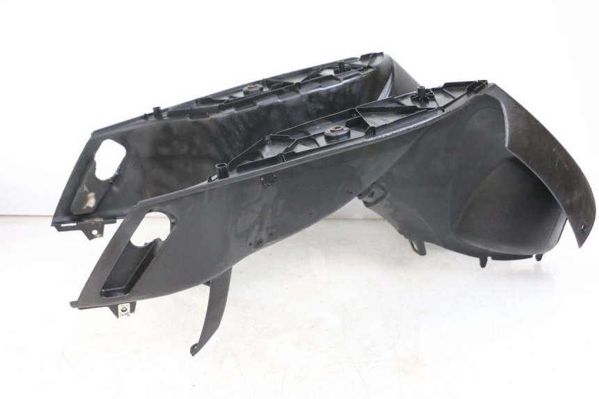 photo de STOPIEŃ PODNÓŻEK PEUGEOT LUDIX 50 (2008 - 2017) - Inny kąt widzenia