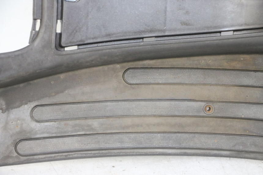 photo de STOPIEŃ PODNÓŻEK PIAGGIO LXV 4T 50 (2009 - 2013) - Alternatywny kąt