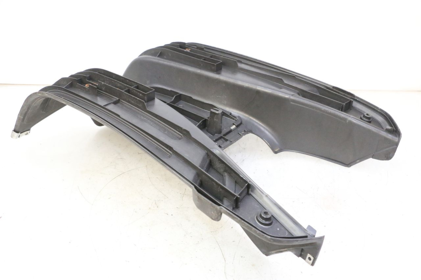 photo de STOPIEŃ PODNÓŻEK PIAGGIO LXV 4T 50 (2009 - 2013) - Zoom stanu zużycia