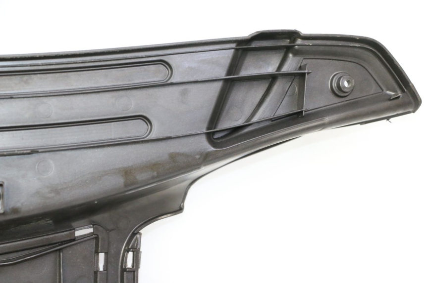 photo de STOPIEŃ PODNÓŻEK PIAGGIO LXV 4T 50 (2009 - 2013) - Punkty mocowania