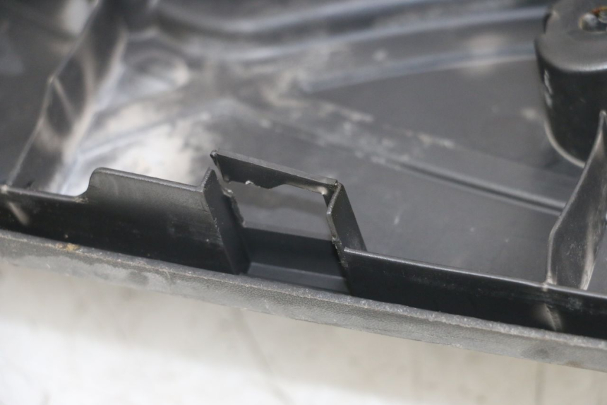 photo de STOPIEŃ PODNÓŻEK SYM MIO 50 (2005 - 2010) - Zbliżenie techniczne