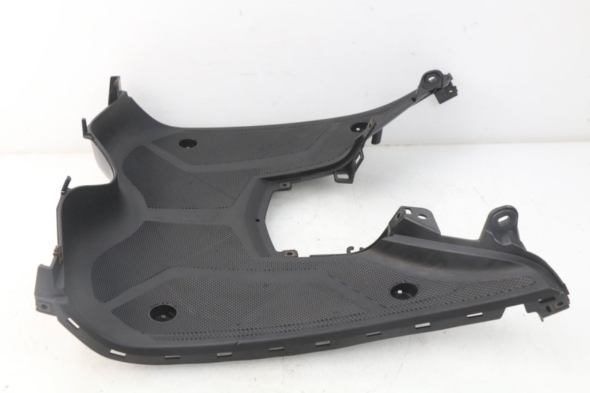 photo de STOPIEŃ PODNÓŻEK MBK MW TRYPTIK 125 (2017 - 2022) - Zbliżenie techniczne