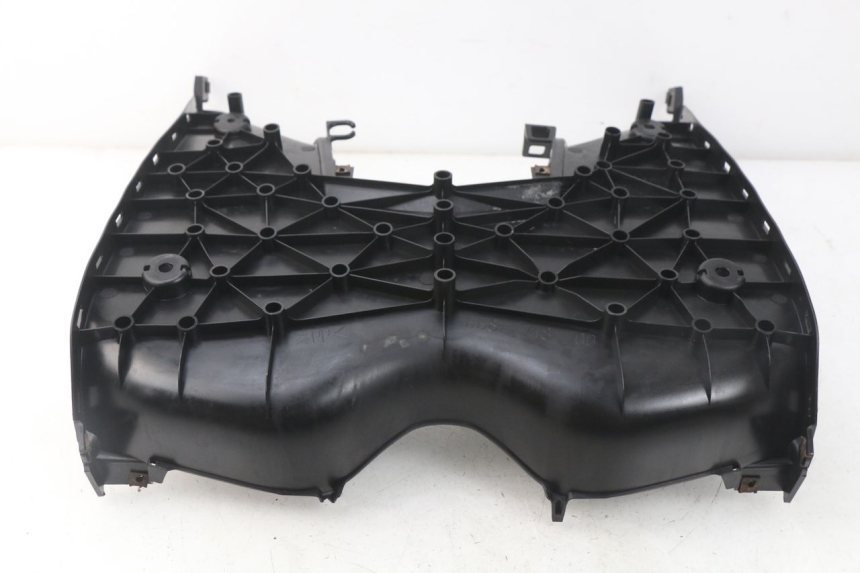 photo de STOPIEŃ PODNÓŻEK MBK MW TRYPTIK 125 (2017 - 2022) - Stan powierzchni