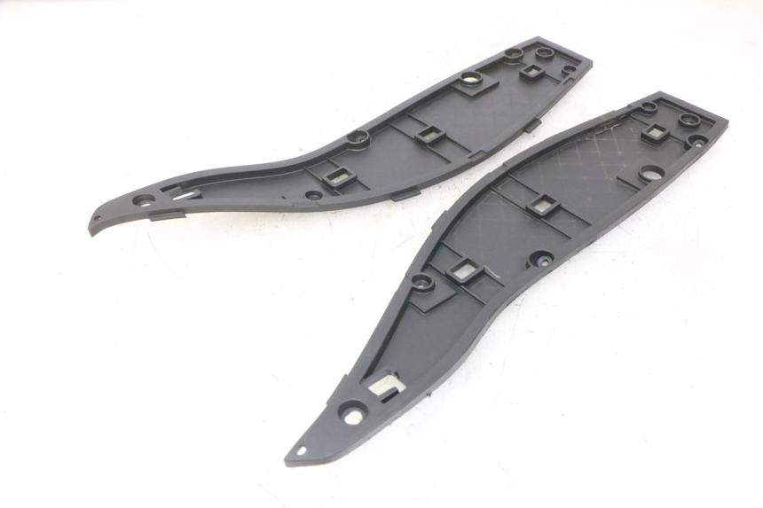 photo de STOPIEŃ PODNÓŻEK GILERA NEXUS 125 (2009 - 2013) - Widok główny