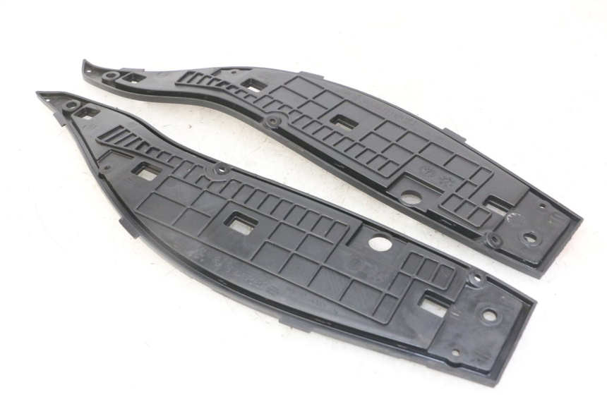 photo de STOPIEŃ PODNÓŻEK GILERA NEXUS 125 (2009 - 2013) - Szczegół części