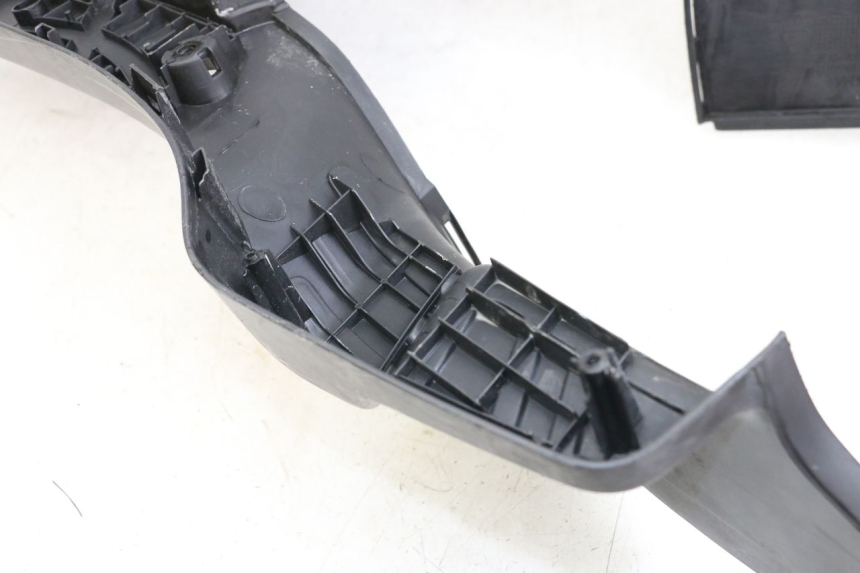 photo de STOPIEŃ PODNÓŻEK SYM ORBIT 50 (2008 - 2010) - Zbliżenie techniczne