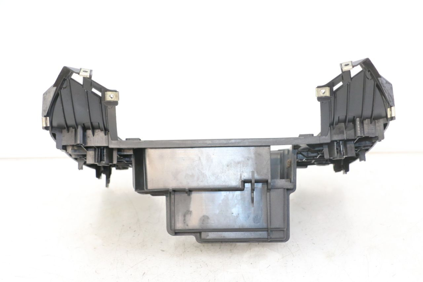 photo de STOPIEŃ PODNÓŻEK PEUGEOT BELVILLE 125 (2017 - 2021) - Punkty mocowania