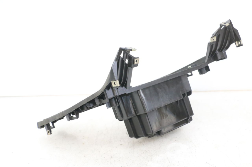 photo de STOPIEŃ PODNÓŻEK PEUGEOT BELVILLE 125 (2017 - 2021) - Stan powierzchni