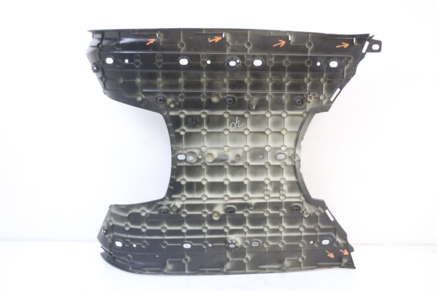 photo de STOPIEŃ PODNÓŻEK PEUGEOT DJANGO 125 (2014 - 2017) - Stan powierzchni