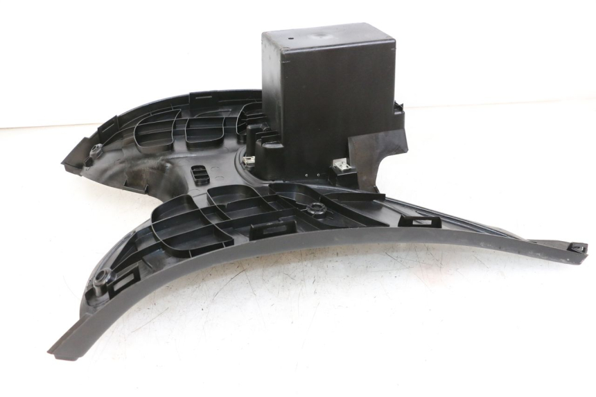 photo de STOPIEŃ PODNÓŻEK PEUGEOT ELYSTAR 50 (2002 - 2014) - Szczegół części