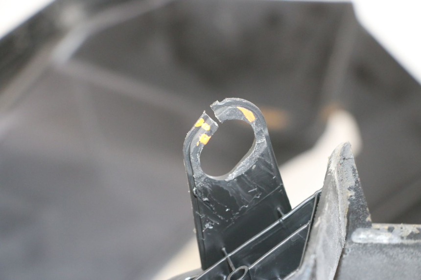 photo de STOPIEŃ PODNÓŻEK PEUGEOT SPEEDFIGHT 3 LC 2T 50 (2009 - 2015) - Inny kąt widzenia