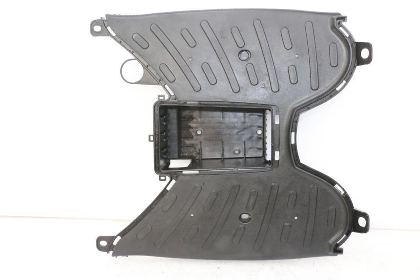 photo de STOPIEŃ PODNÓŻEK PEUGEOT STREETZONE 4T 50 (2018 - 2023) - Widok główny