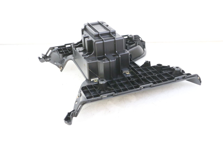 photo de STOPIEŃ PODNÓŻEK PEUGEOT TWEET 4T 50 (2023 - 2025) - Szczegół części