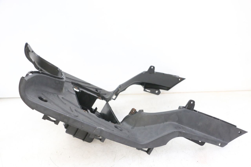 photo de STOPIEŃ PODNÓŻEK PEUGEOT TWEET 4T 50 (2014 - 2019) - Inny kąt widzenia