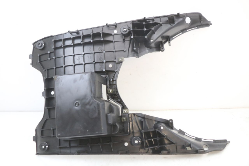 photo de STOPIEŃ PODNÓŻEK TNT MOTOR ROMA 10' 2T 50 (2011 - 2018) - Punkty mocowania