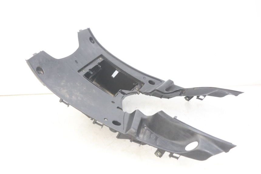 photo de STOPIEŃ PODNÓŻEK TNT MOTOR ROMA 10' 4T 50 (2019 - 2022) - Zbliżenie techniczne