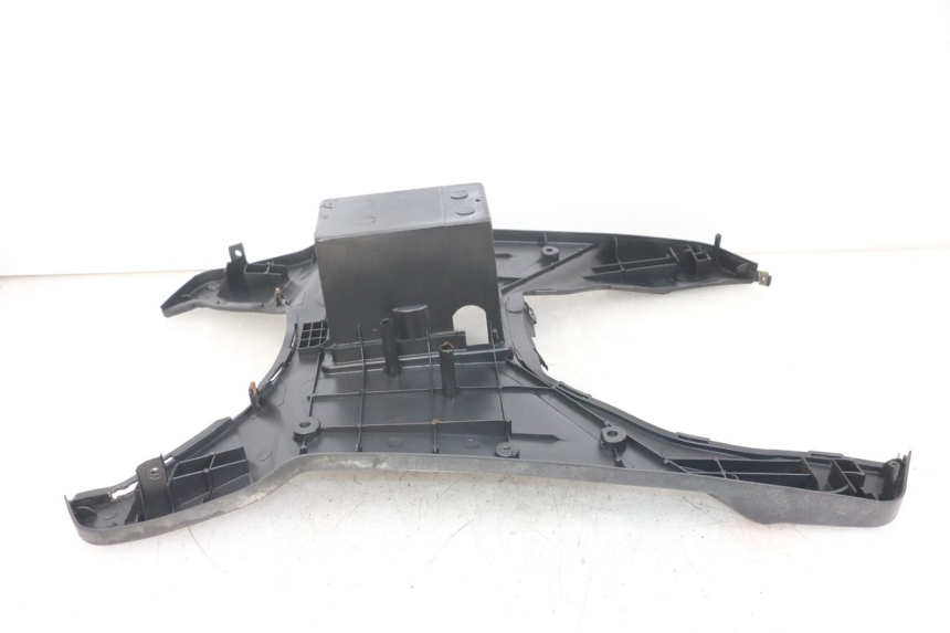 photo de STOPIEŃ PODNÓŻEK KEEWAY RY6 2T 50 (2011 - 2019) - Zbliżenie techniczne