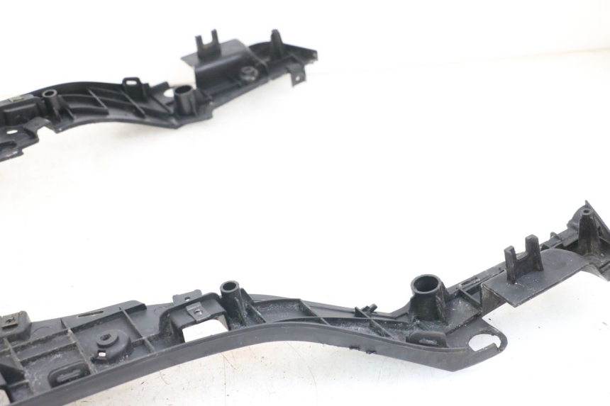 photo de STOPIEŃ PODNÓŻEK DAELIM S3 125 (2010 - 2017) - Szczegół części