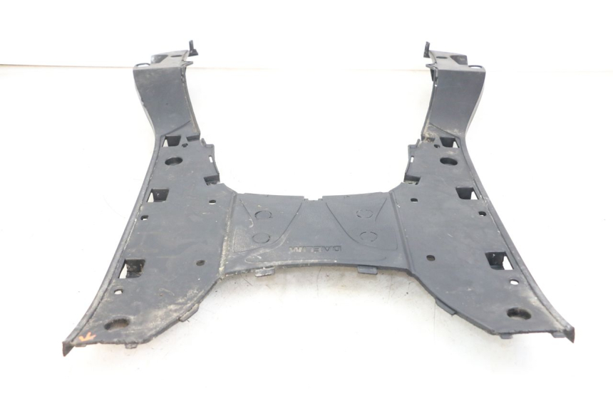 photo de STOPIEŃ PODNÓŻEK DAELIM S3 125 (2010 - 2017) - Widok z bliska