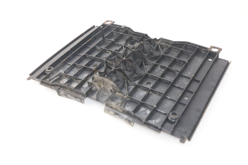 photo de STOPIEŃ PODNÓŻEK PEUGEOT SC 50 (1988 - 1992) - Zbliżenie techniczne