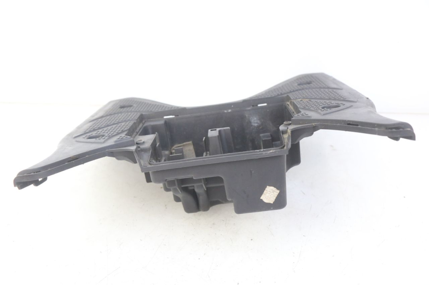 photo de STOPIEŃ PODNÓŻEK SUZUKI SIXTEEN 125 (2008 - 2010) - Punkty mocowania