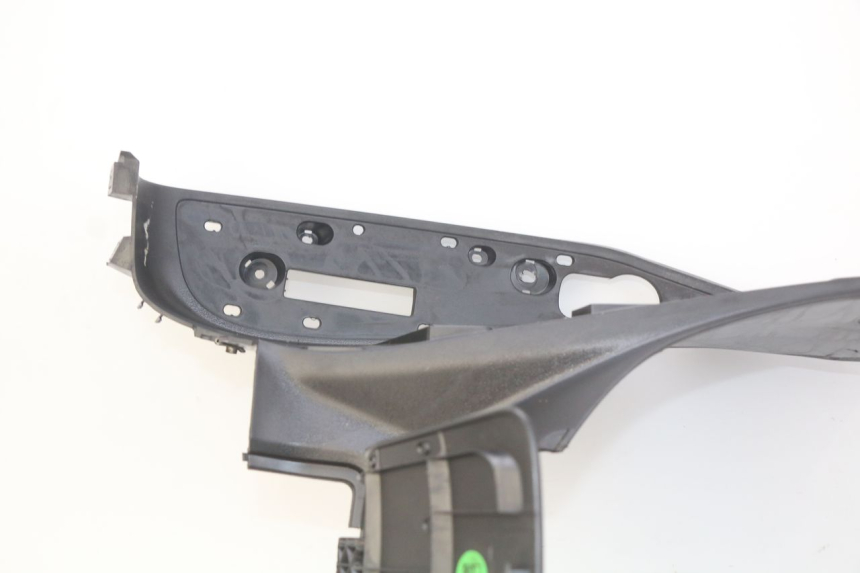 photo de STOPIEŃ PODNÓŻEK MBK SKYCRUISER 125 (2010 - 2013) - Szczegóły charakterystyczne