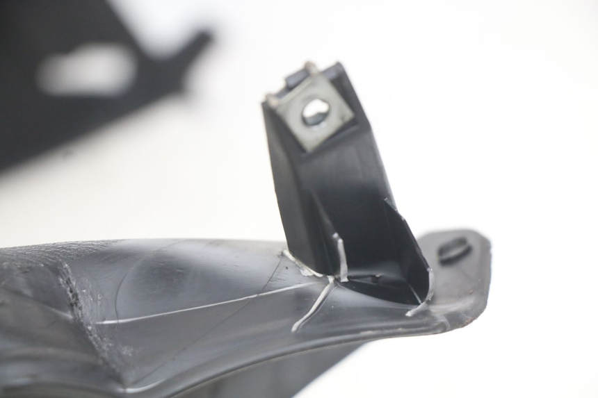 photo de STOPIEŃ PODNÓŻEK MBK SKYCRUISER 125 (2010 - 2013) - Zbliżenie techniczne