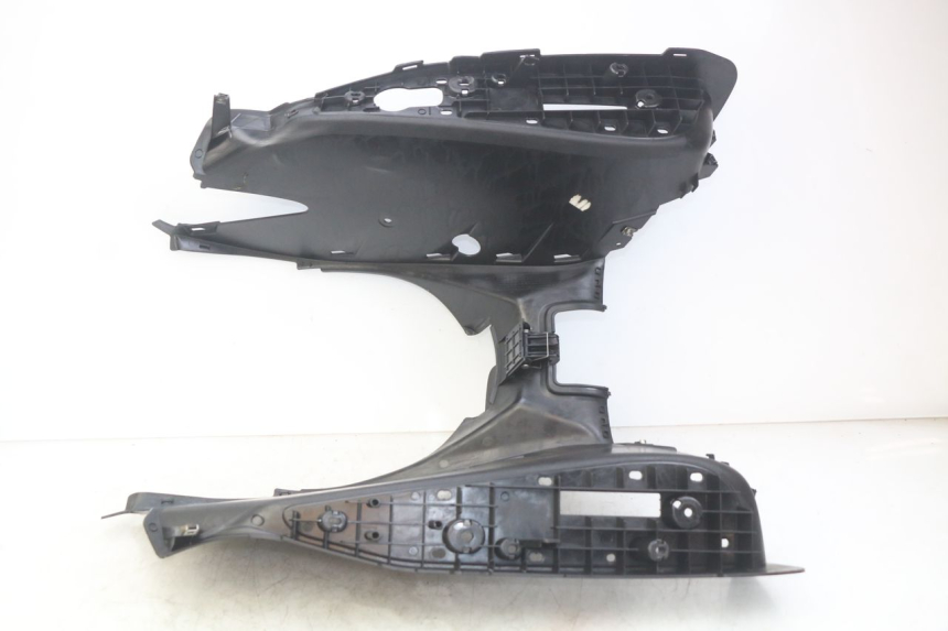 photo de STOPIEŃ PODNÓŻEK MBK SKYCRUISER 125 (2010 - 2013) - Stan powierzchni