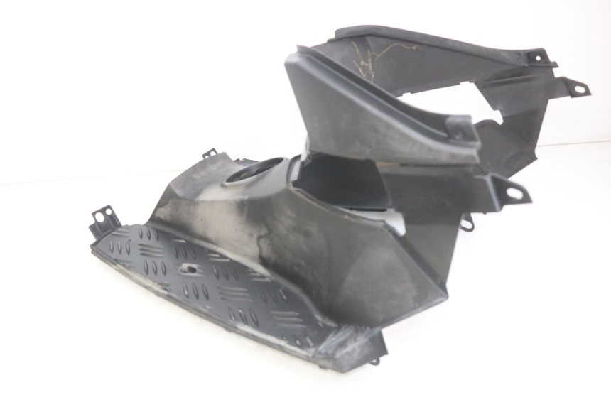 photo de STOPIEŃ PODNÓŻEK PEUGEOT SPEEDFIGHT 3 AIR 50 (2009 - 2015) - Stan powierzchni