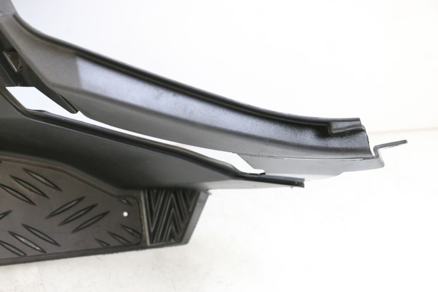 photo de STOPIEŃ PODNÓŻEK PEUGEOT SPEEDFIGHT 4 2T 50 (2015 - 2019) - Szczegóły charakterystyczne