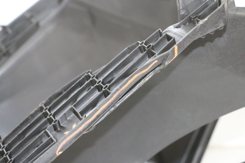 photo de STOPIEŃ PODNÓŻEK PEUGEOT SPEEDFIGHT 4 4T EFI 50 (2021 - 2025) - Zoom stanu zużycia