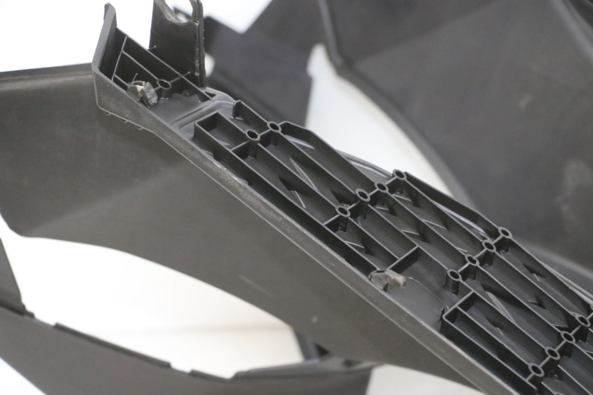 photo de STOPIEŃ PODNÓŻEK PEUGEOT SPEEDFIGHT 4 4T EFI 50 (2021 - 2025) - Punkty mocowania