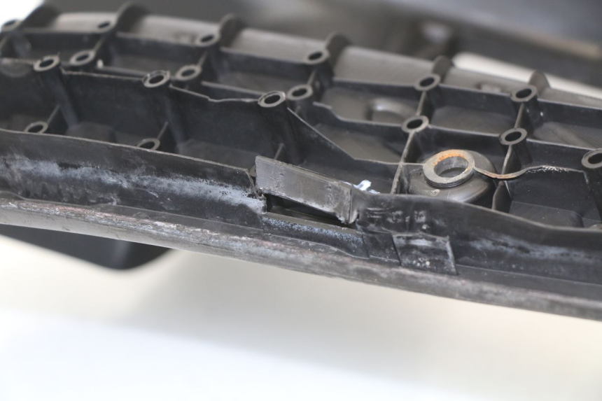 photo de STOPIEŃ PODNÓŻEK PEUGEOT SPEEDFIGHT LC 50 (1996 - 2002) - Punkty mocowania
