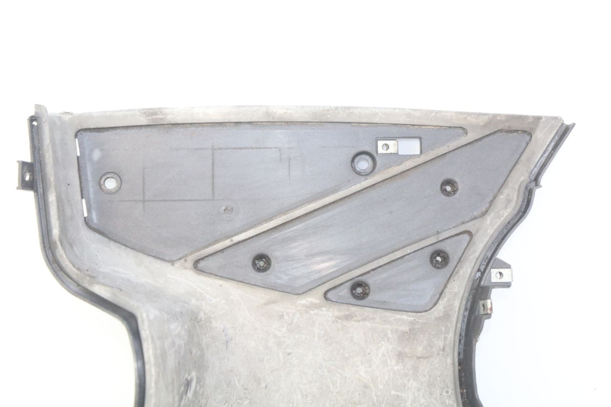 photo de STOPIEŃ PODNÓŻEK APRILIA SR 2T 50 (2012 - 2017) - Szczegóły charakterystyczne