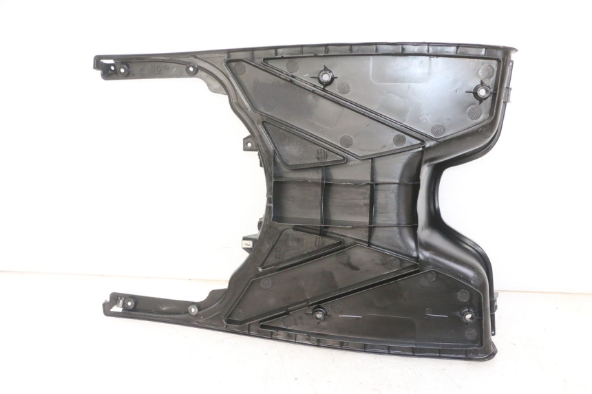 photo de STOPIEŃ PODNÓŻEK APRILIA SR 2T 50 (2018 - 2022) - Zbliżenie techniczne