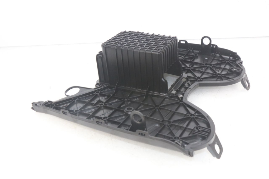 photo de STOPIEŃ PODNÓŻEK PEUGEOT STREETZONE 4T 50 (2018 - 2023) - Zoom stanu zużycia