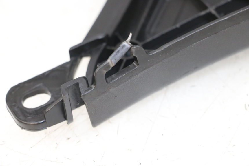 photo de STOPIEŃ PODNÓŻEK PEUGEOT STREETZONE I 2T 50 (2018 - 2020) - Zoom stanu zużycia