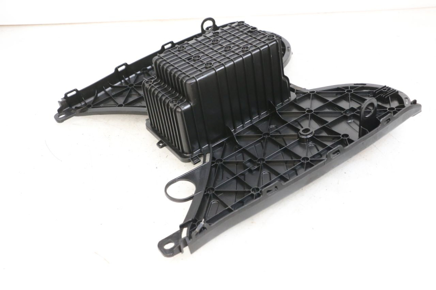 photo de STOPIEŃ PODNÓŻEK PEUGEOT STREETZONE I 2T 50 (2018 - 2020) - Inny kąt widzenia