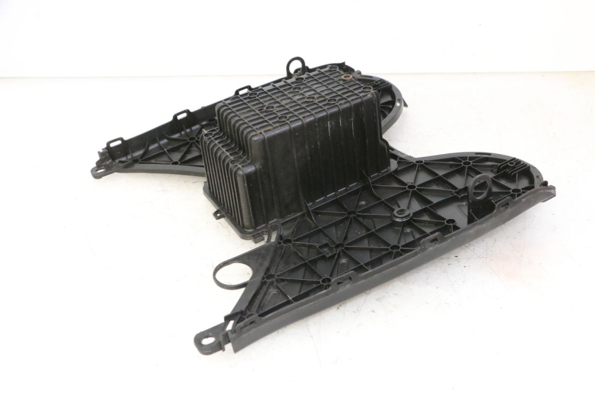 photo de STOPIEŃ PODNÓŻEK PEUGEOT STREETZONE I NAKED 2T 50 (2018 - 2020) - Inny kąt widzenia